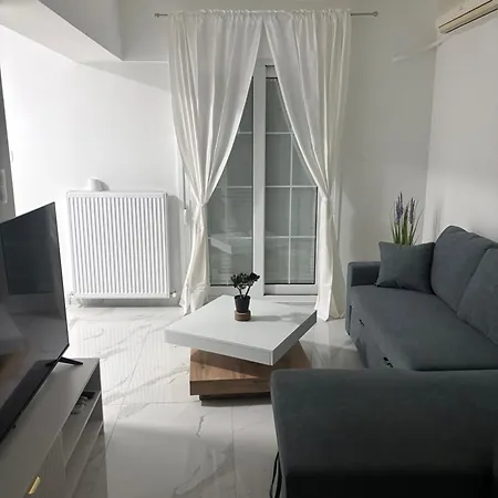 Ellenas Sea Side Luxury Seafront Διαμέρισμα *