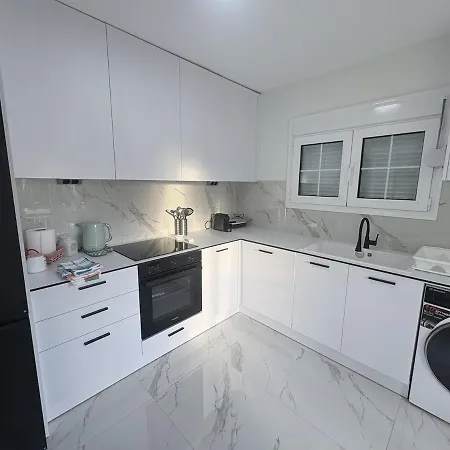 Ellenas Sea Side Luxury Seafront Apartament Saloniki